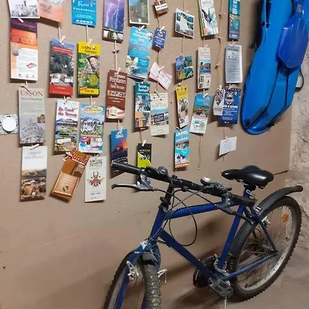 Champeix, Maison Confort 6 Personnes Сasa de vacaciones Champeix