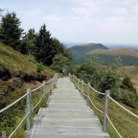 Dom wakacyjny Champeix, Maison Confort 6 Personnes Champeix