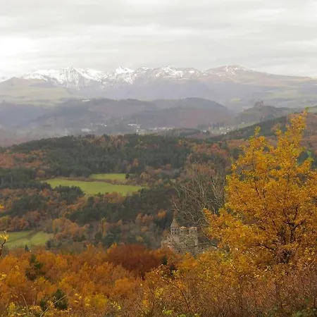 Dom wakacyjny Champeix, Maison Confort 6 Personnes Champeix